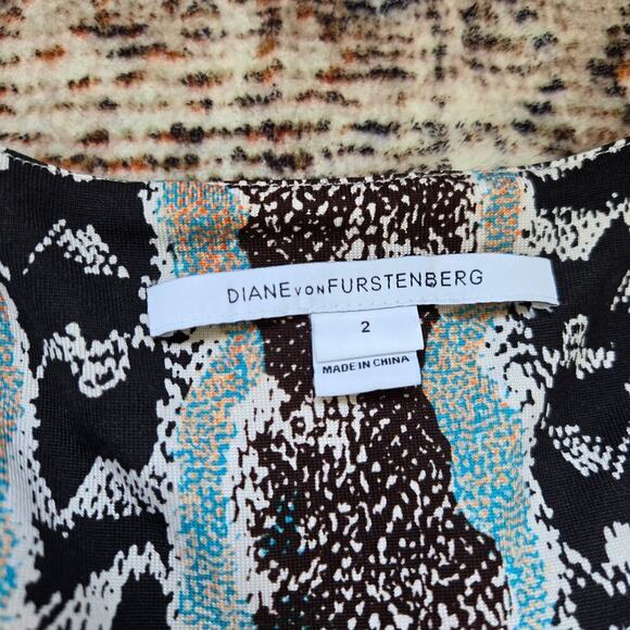 Diane Von Furstenberg Reina Oasis Snake Print Dress - Picture 3 of 12